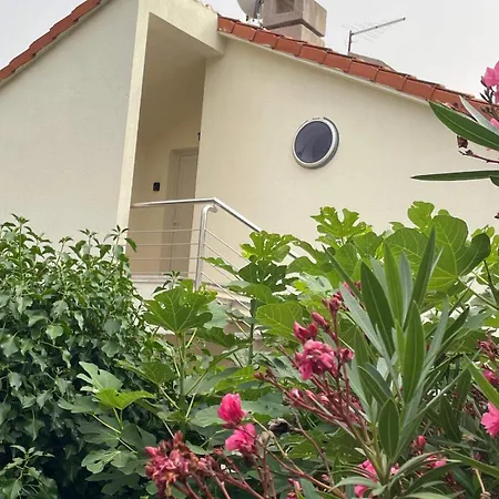 House Stara Porozina Holiday home *